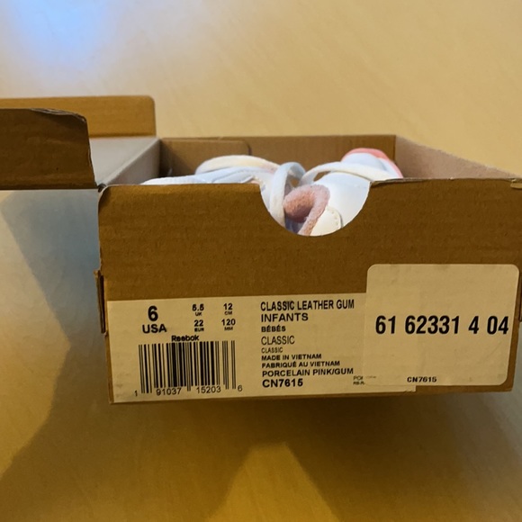Toddler Reebok’s - Picture 2 of 4